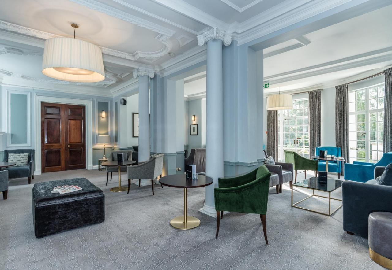 Gorse Hill Hotel Woking Esterno foto