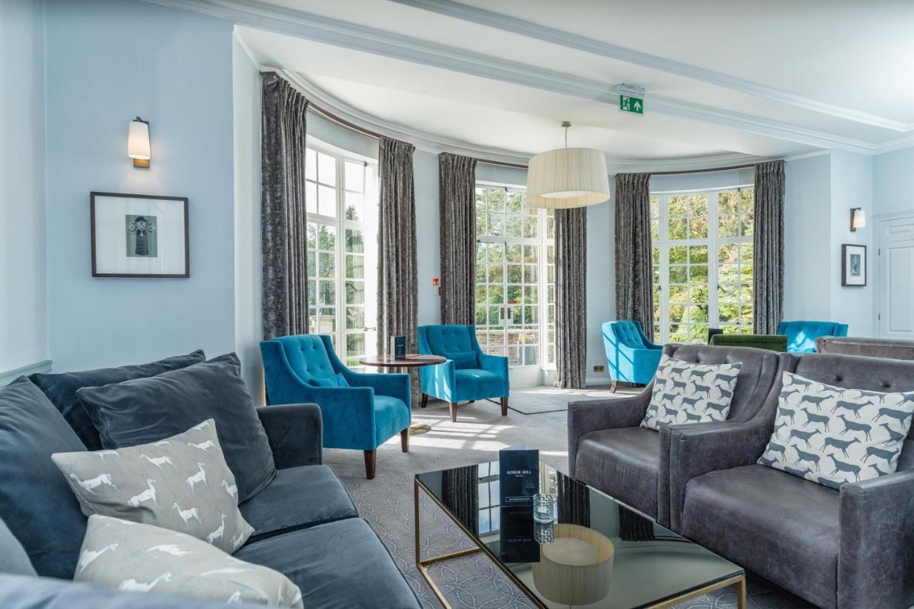 Gorse Hill Hotel Woking Esterno foto