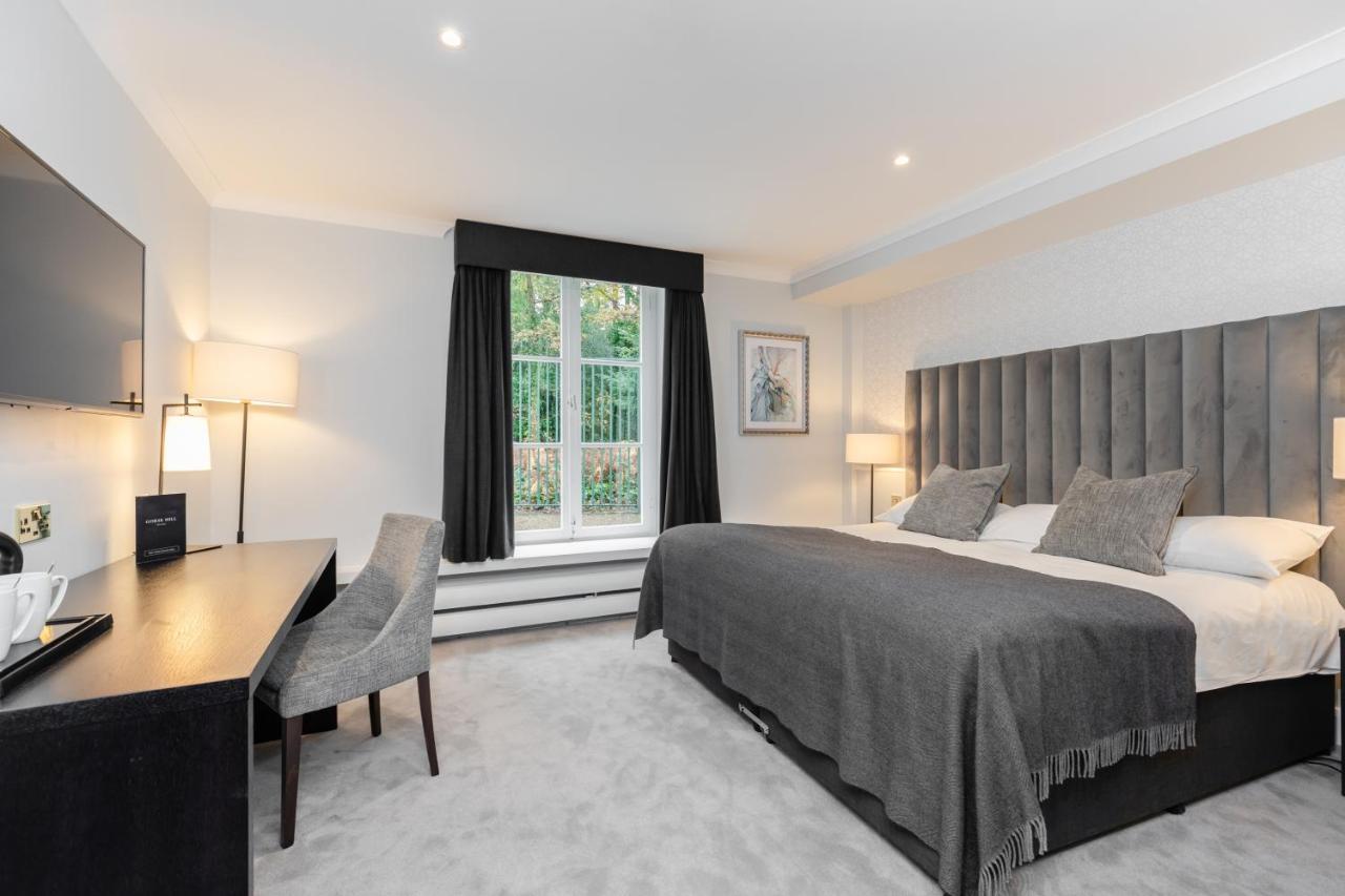 Gorse Hill Hotel Woking Esterno foto