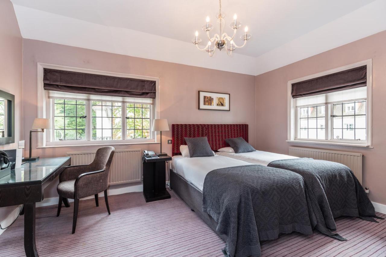 Gorse Hill Hotel Woking Esterno foto